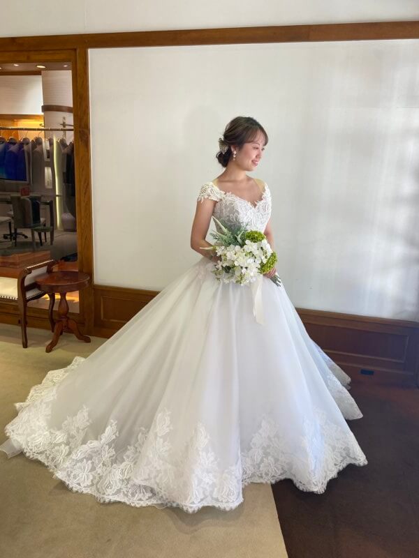 ドレスに合わせたブーケの選び方 | STYLE UN 