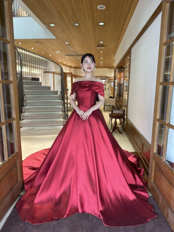 シンプル派花嫁様へ 潔く美しいドレス特集 | STYLE UN